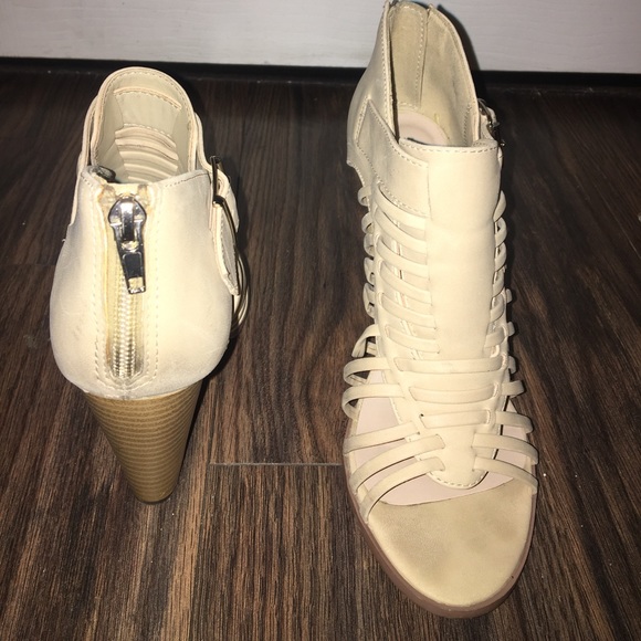 High Heels - Picture 2 of 2